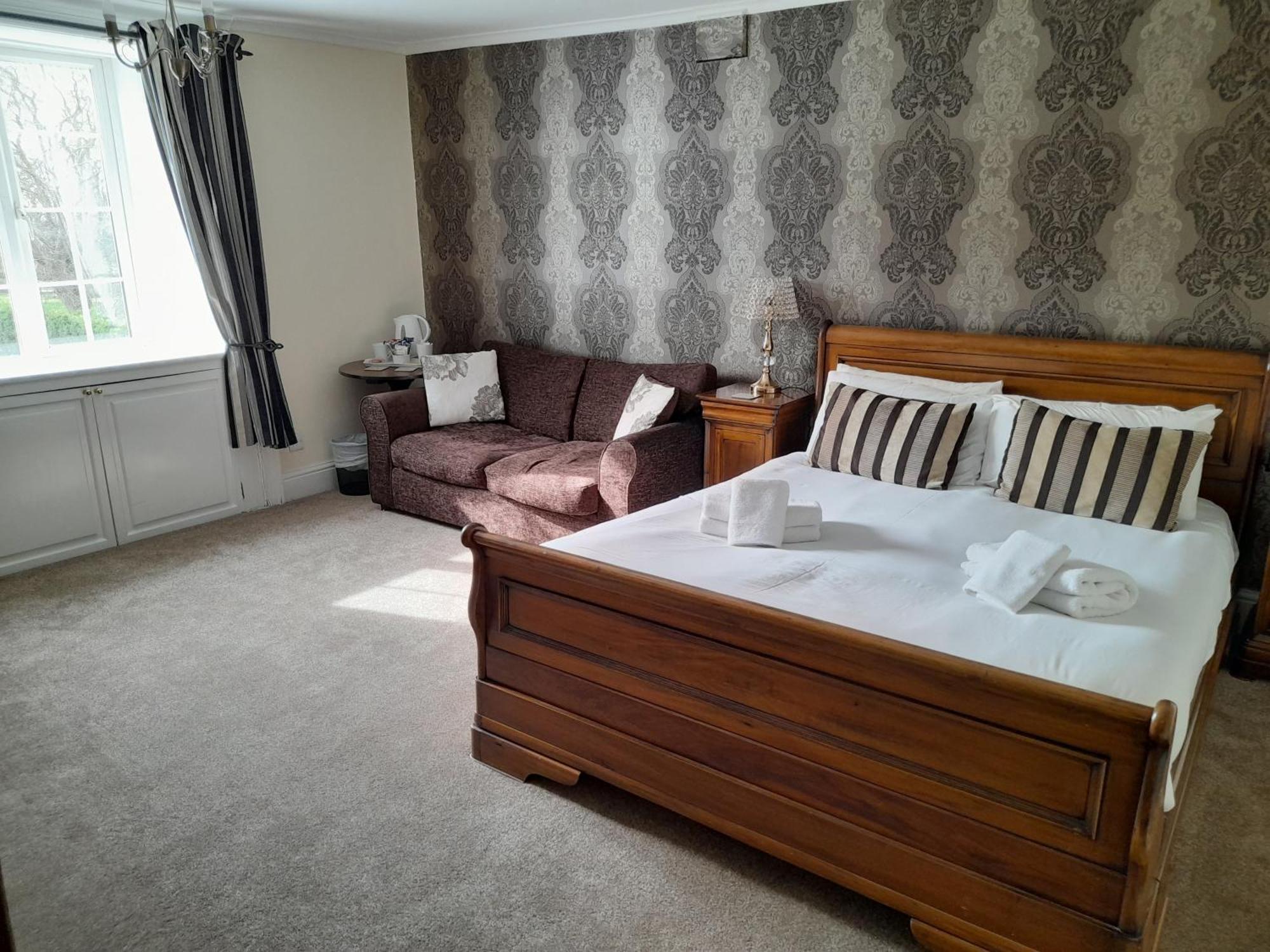 East Ayton Hotel, Hotel Scarborough